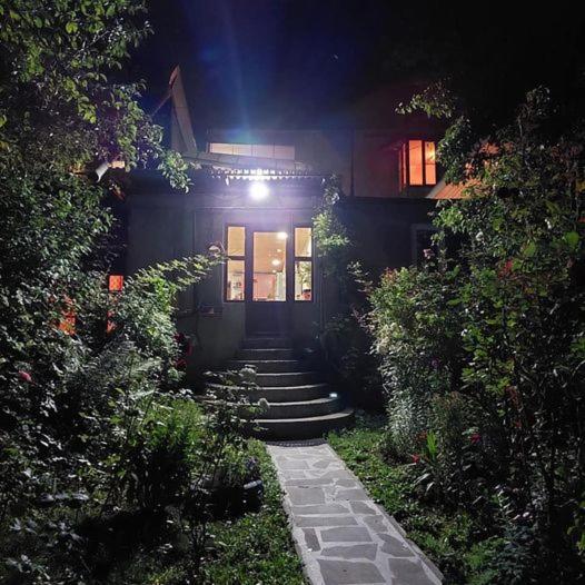 Hotel MIRA Goris Exterior foto
