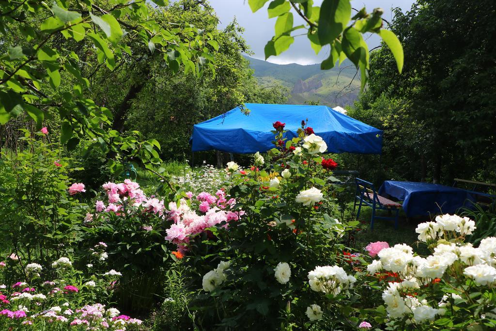 Hotel MIRA Goris Exterior foto